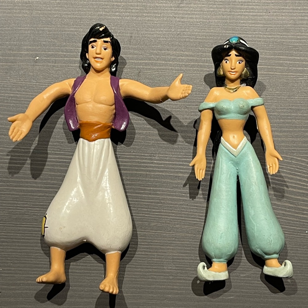 Disney Aladdin and Jasmine Collectible Figures
